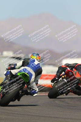 media/Oct-08-2022-SoCal Trackdays (Sat) [[1fc3beec89]]/Turn 16 (125pm)/